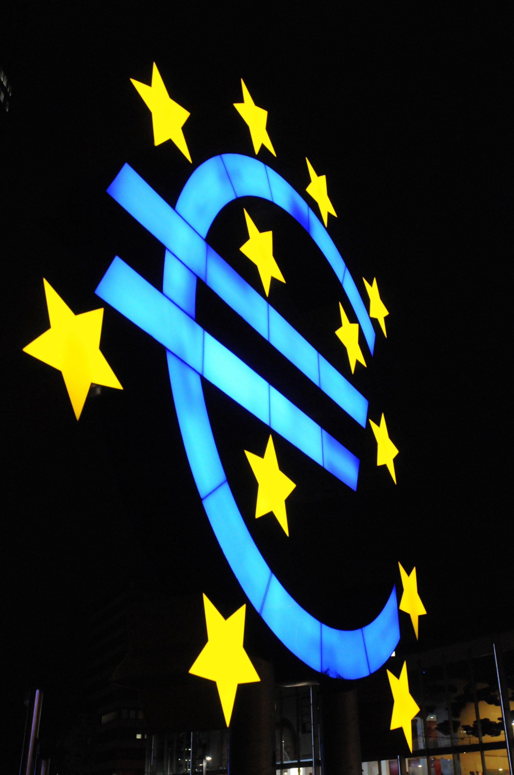 Recesiunea în zona euro este foarte probabilă și este nevoie de o majorare mare a dobânzii
