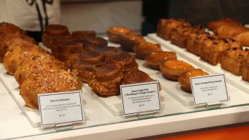 Cea mai recentă senzație virală din New York este un croissant rotund umplut cu cremă