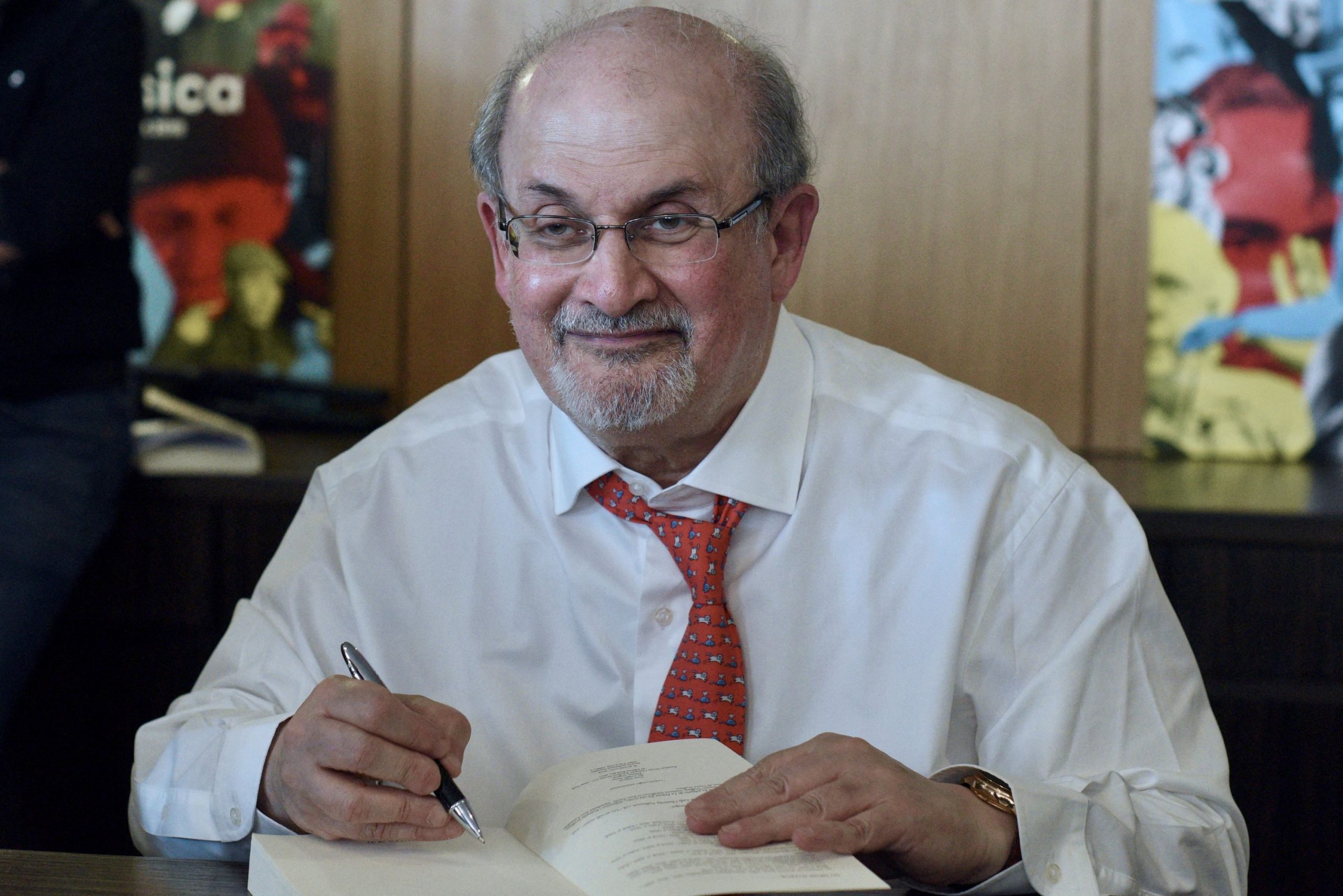 Potrivit lui Bernard-Henri Lévy, filosof francez, Salman Rushdie trebuie să câștige Premiul Nobel pentru Literatură