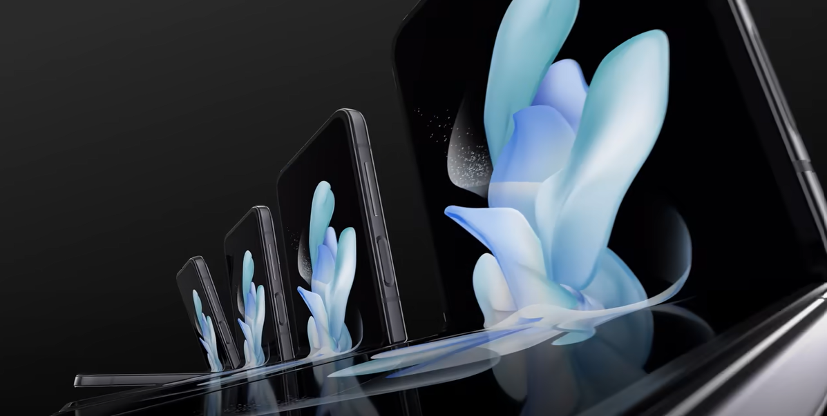 Samsung a lansat, săptămâna aceasta, noua generație de telefoane pliabile, Fold4 și Flip4