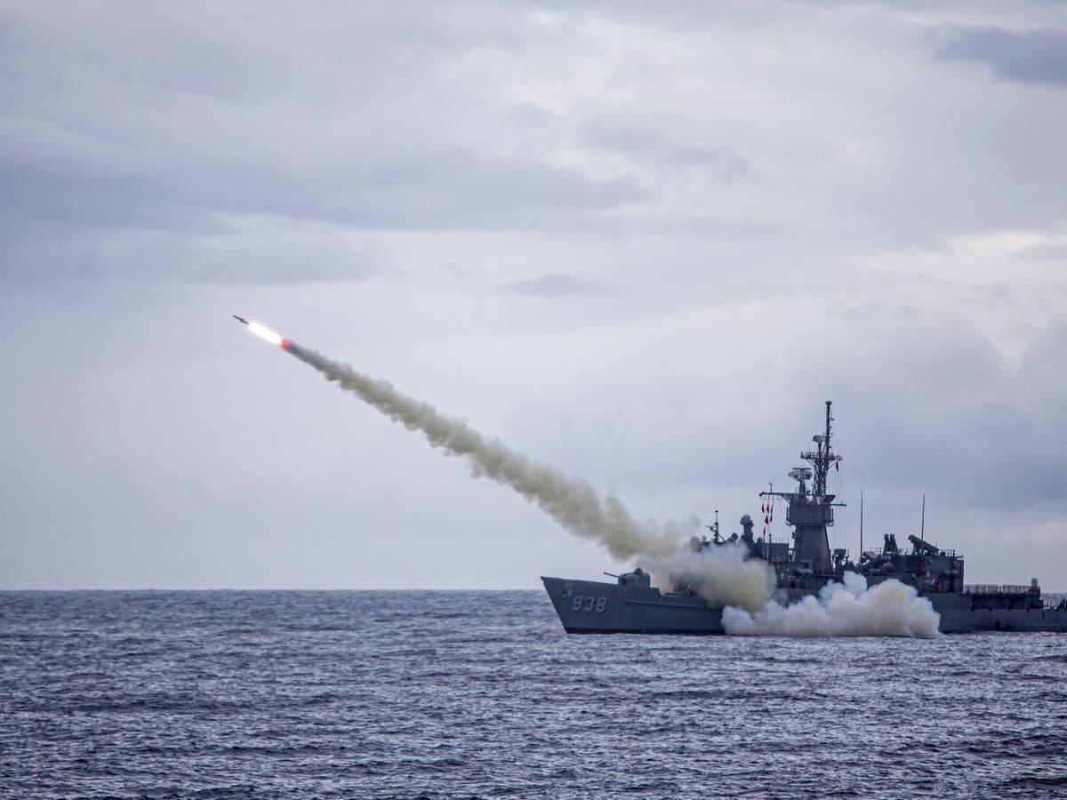 China avertizează că va lua contramăsuri în timp ce SUA aprobă vânzări de arme de 1,1 miliarde de dolari către Taiwan