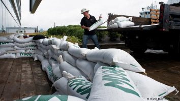 Canada se pregătește pentru un drum lung de reconstrucție după ce uraganul Fiona a făcut ravagii pe coasta de est