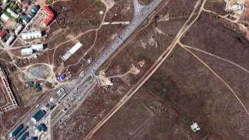 Noi imagini arată cozile de 16 kilometri ale rușilor care fug de mobilizarea parțială impusă de Vladimir Putin