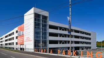 parcare supraterană de lângă Aeroportul Otopeni