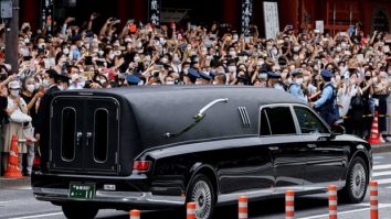 Liderii mondiali se reunesc pentru funeraliile de stat ale lui Shinzo Abe. Protestele continuă în Japonia