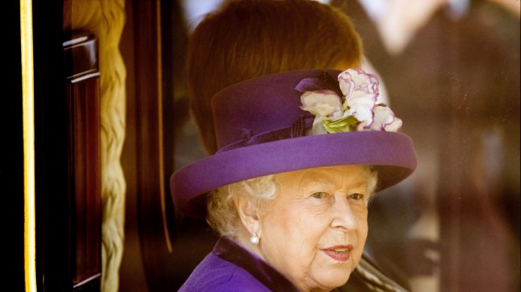 Vedetele se alătură omagiilor aduse „inspirației” Reginei Elisabeta a II-a