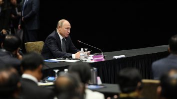 Discursul lui Vladimir Putin, amânat pentru mâine. SUA spun că președintele rus ar putea ordona mobilizarea generală