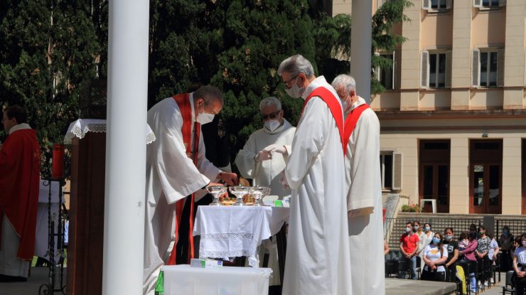 Episcopii belgieni sunt de acord să binecuvânteze uniunile între persoane de același sex, sfidând Vaticanul