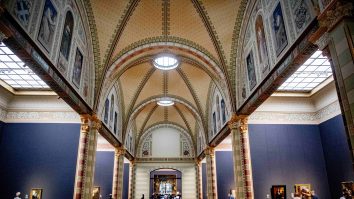 Un muzeu renumit din Amsterdam, „invadat” de furnici gigantice în cadrul unei noi expoziţii