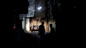 Ucraina: Părți importante din estul țării, afectate de întreruperi de curent