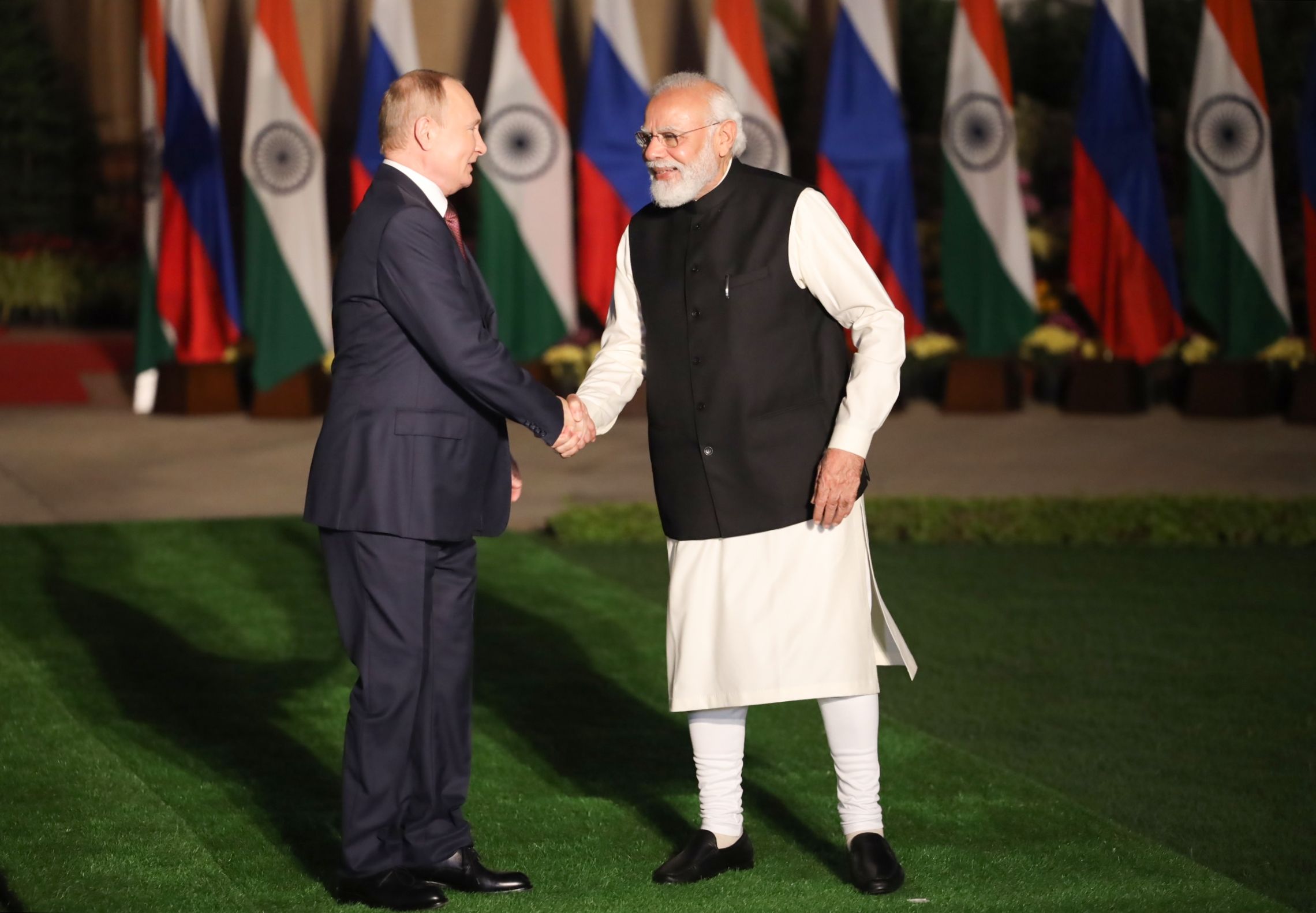 Putin îi transmite premierului indian că dorește încheierea conflictului din Ucraina „cât mai curând posibil”