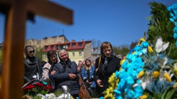 SUA: Urme de crime în masă și potențiale gropi comune în zonele eliberate de forțele rusești