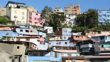 Mai multe imagini care descriu dispariția lentă a clasei de mijloc din Venezuela au primit Premiul Carmignac pentru Fotojurnalism