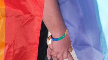 Iran: Două femei au fost condamnate la moarte pentru activismul lor în sprijinul comunității LGBT