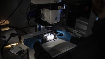 Studiu. Nanorboții prind contur. Tocmai au vindecat pneumonia la șoareci