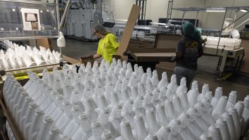 Mai multe produse din plastic de unică folosință, interzise în Noua Zeelandă