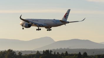 STUDIU. Industria aviatică ar putea reduce impactul asupra climei cu 20% în cinci ani