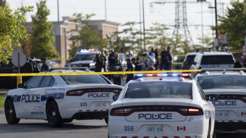 UPDATE. Pachetul care a explodat în Boston avea un bilet cu critici la adresa lui Zuckerberg de la Meta