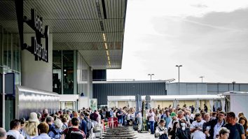 Atenţionare de călătorie: Grevă pentru astăzi a controlorilor de trafic aerian în Franţa