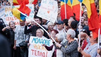 Manifestații cu mii de oameni la Chișinău. Protestatarii au cerut demisia guvernului și a Maiei Sandu