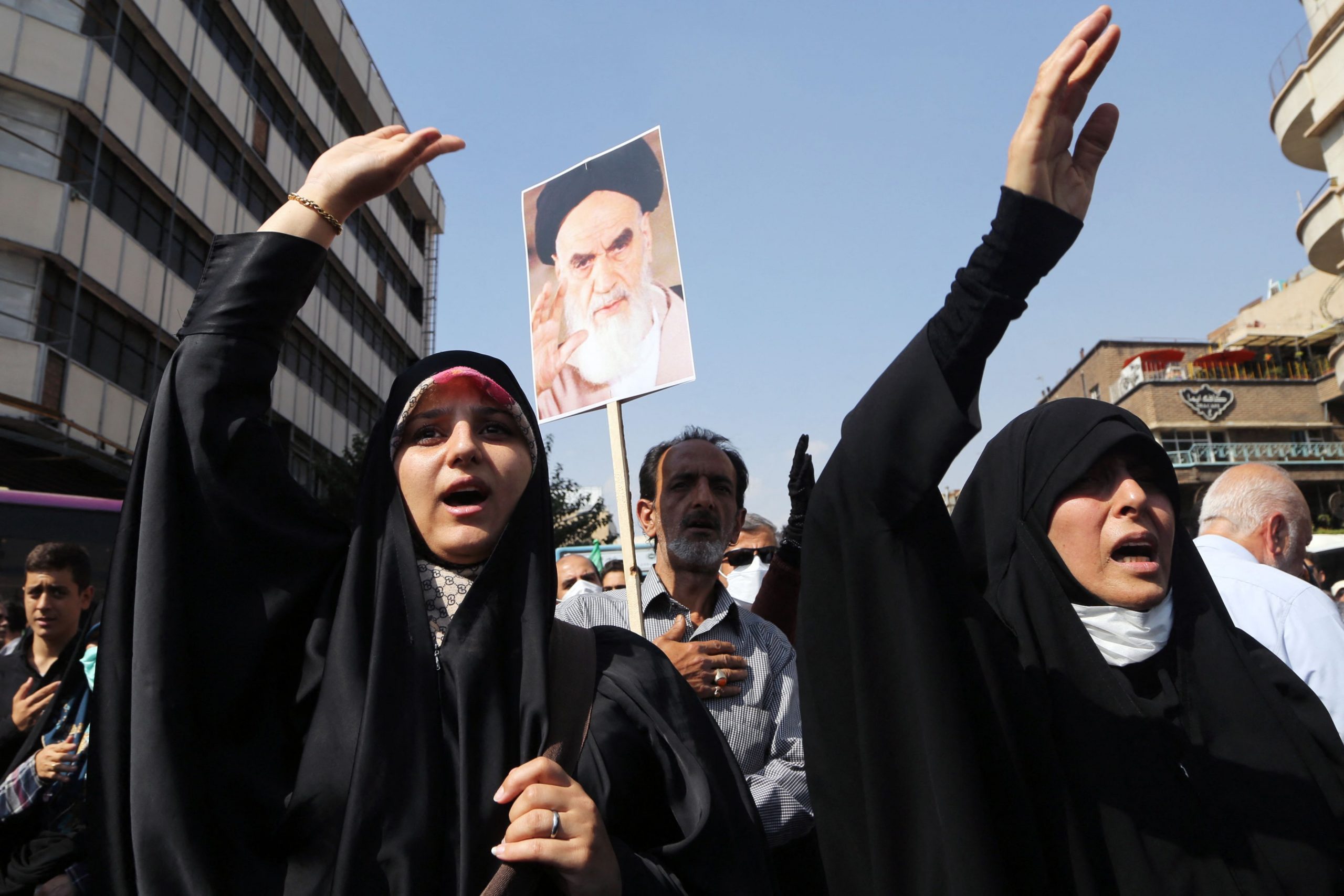 Bilanțul protestelor din Iran, în urma morții unei tinere aflate în custodia poliției, a crescut la 35 de morți, potrivit presei de stat