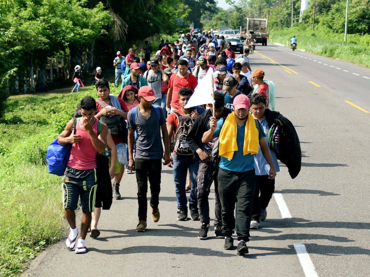 Visează la siguranță, asistență medicală, locuri de muncă. De ce mii de migranți așteaptă în Mexic  și alte mii sosesc în fiecare săptămână