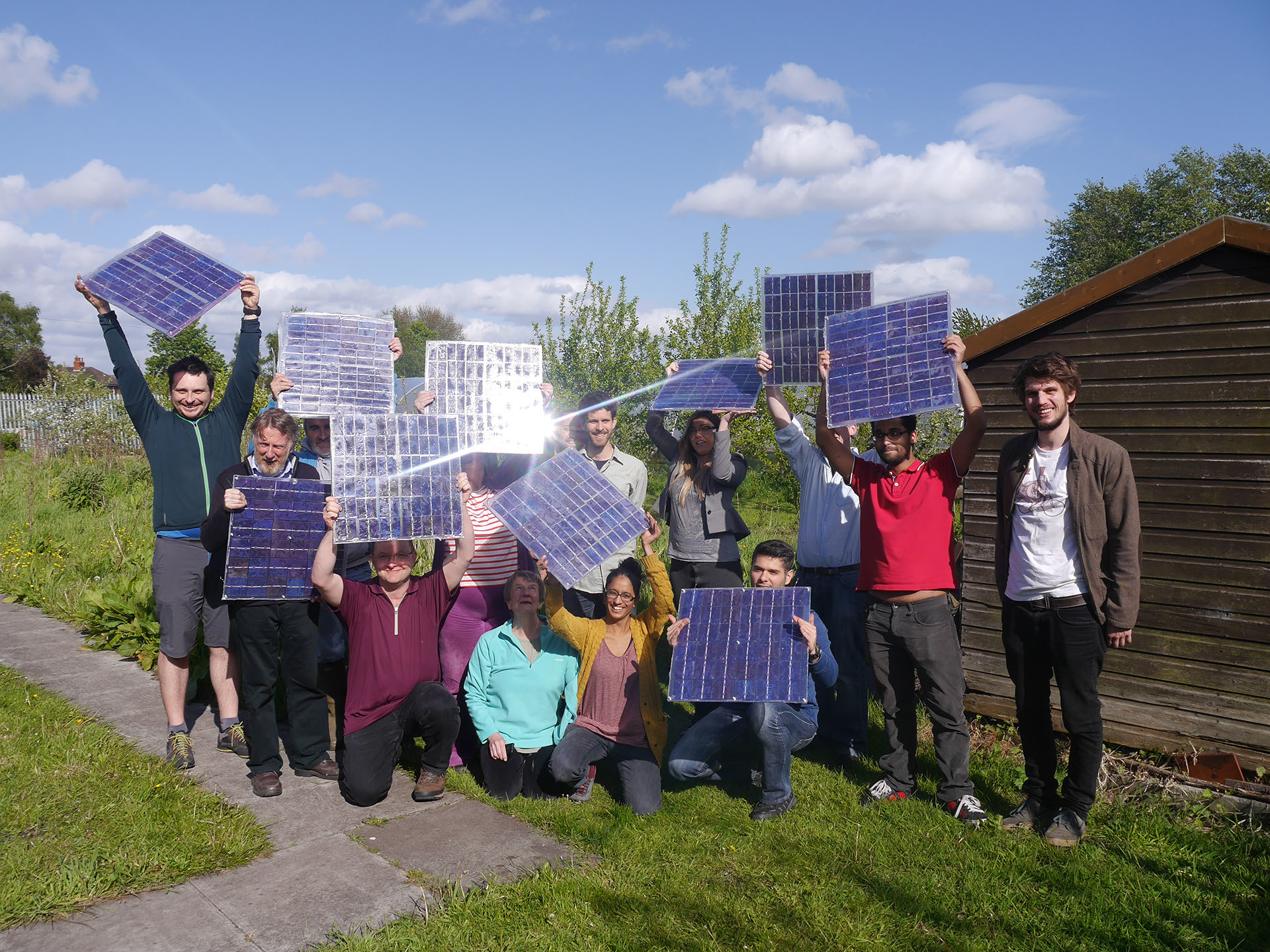 Cum pot contribui cetățenii la tranziția energetică a Europei. Rolul acestora este crucial în implementarea energiei regenerabile