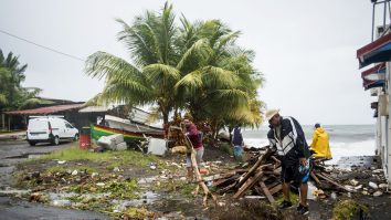 Uraganul Fiona se apropie de Puerto Rico. O întreagă insulă a rămas deja fără energie electrică