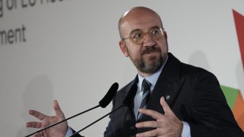 Bunurile ruşilor şi belaruşilor confiscate în Ucraina vor servi unui scop măreţ. Ce la ce vor fi folosite