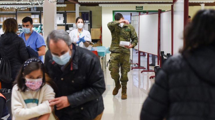 STUDIU. COVID-19 de lungă durată la 12 luni persistă şi la 18 luni