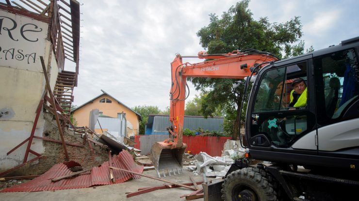 INS: Scădere a numărului de autorizaţii de construire pentru clădiri rezidenţiale, în primele nouă luni