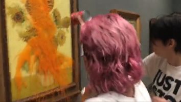 VIDEO. Activiștii de mediu au aruncat cu supă peste un tablou al lui Vincent van Gogh