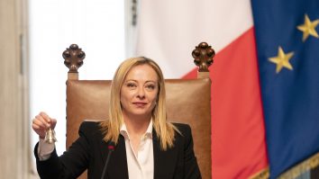 Giorgia Meloni, primul discurs în Parlamentul Italiei în calitate de premier: Respinge fascismul şi îmbrăţişează UE
