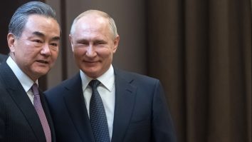 China este dispusă să aprofundeze relația cu Rusia, afirmă un diplomat de rang înalt