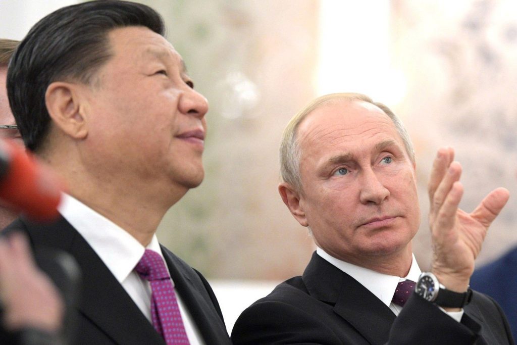 Putin a adresat duminică „cele mai călduroase felicitări" omologului său chinez Xi Jinping cu ocazia realegerii lui Xi la conducerea Partidului Comunist Chinez