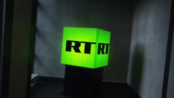 Ucraina cere interzicerea la nivel mondial a postului rusesc RT, după ce un prezentator a îndemnat la înecarea copiilor ucraineni