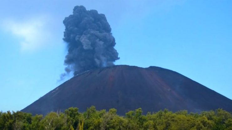 Un vulcan uriaș adormit de 800 de ani