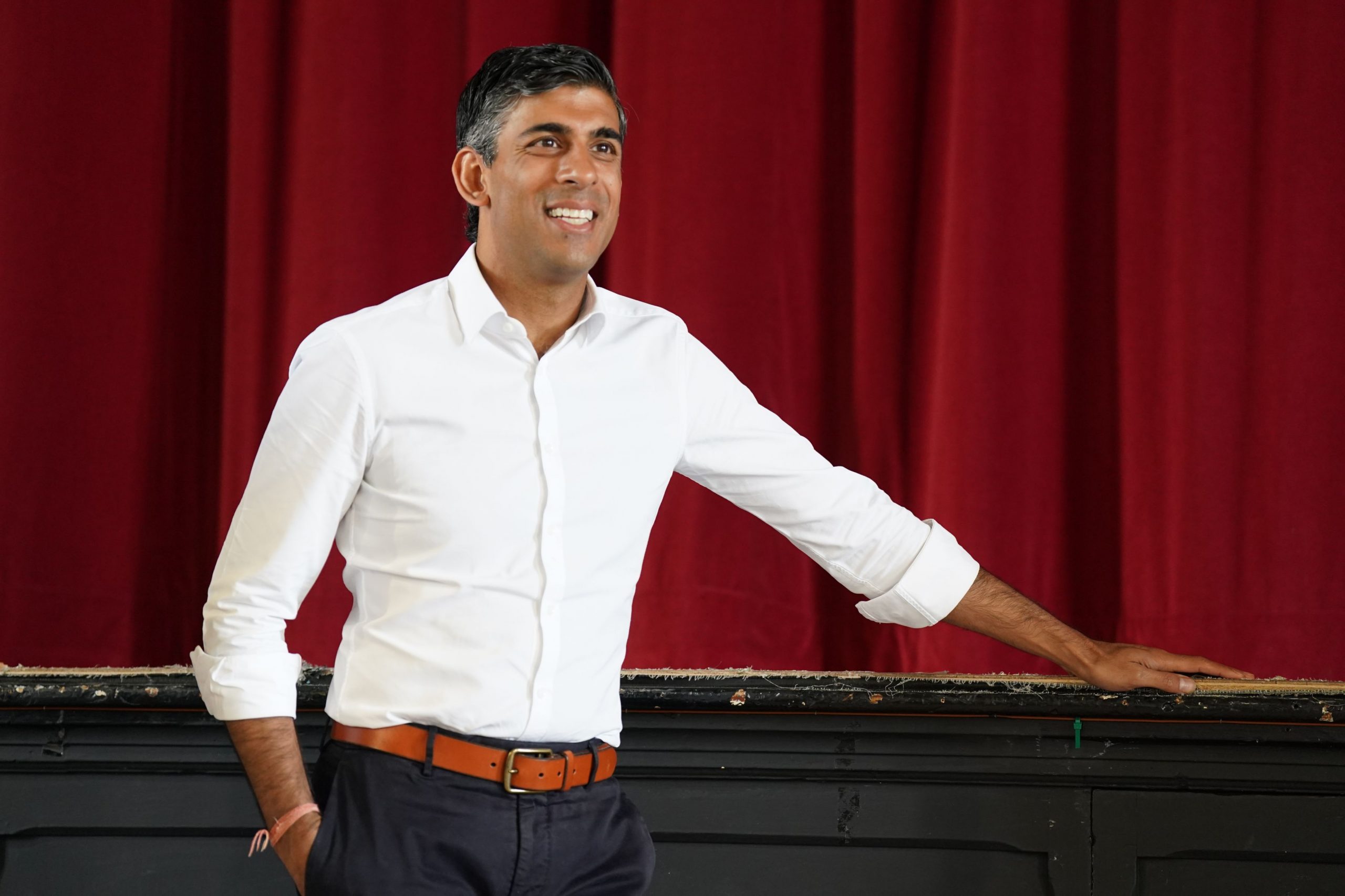 Rishi Sunak va deveni premier marți, după o întrevedere cu regele Charles al III-lea