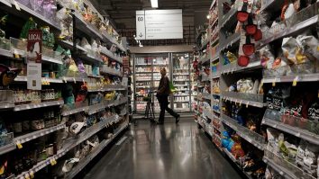 Consumatorii americani reduc achizițiile de bunuri de lux înainte de sărbători