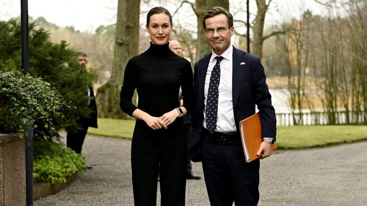 Finlanda și Suedia promit să adere împreună la NATO într-un front unit în fața Turciei