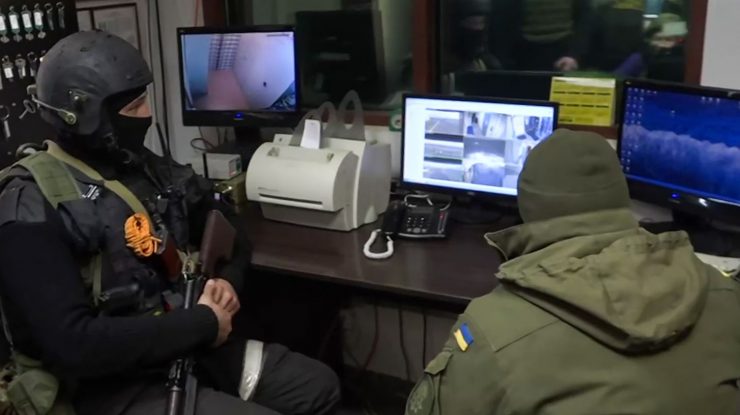 Un tren nuclear rusesc ar fi pornit spre Ucraina. Putin ar putea testa o armă nucleară în Marea Neagră, avertizează NATO