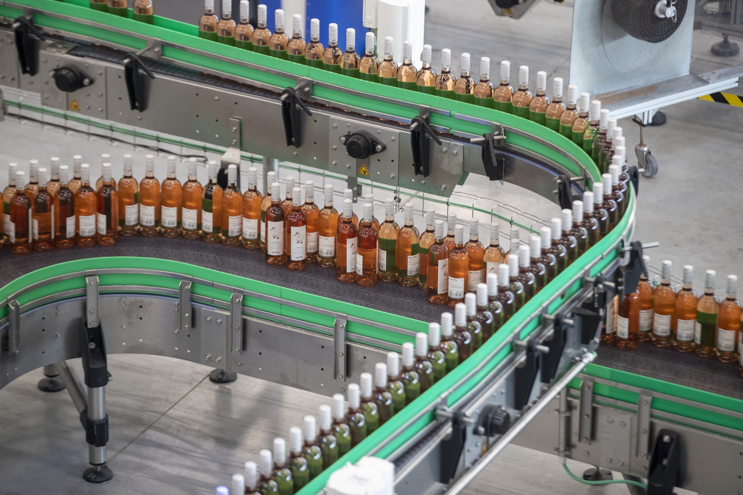 Producţia de vin a Franţei ar urma să crească în acest an cu 18% față de 2021