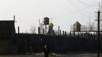 Incendiu la închisoarea din Teheran. Patru deținuți au murit și 61 au fost răniți