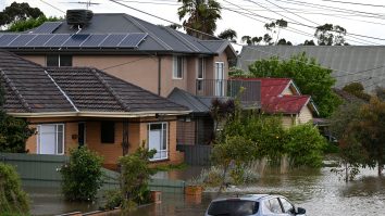 VIDEO. Insula Creta, sub apă. O persoană a murit, o alta este dată dispărută