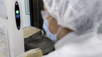 VIDEO. Cercetătorii americani au creat în laborator cea mai agresivă formă de COVID cu o rată a mortalității de 80%