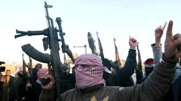 Australia va salva familiile luptătorilor ISIS din Siria