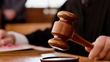 Cinci adolescenți din Hong Kong au fost condamnați la trei ani de detenție. Este primul caz de securitate în care au fost implicați minori