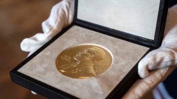 Începutul lunii octombrie înseamnă sezonul premiilor Nobel. Cinci lucruri de știut despre acestea