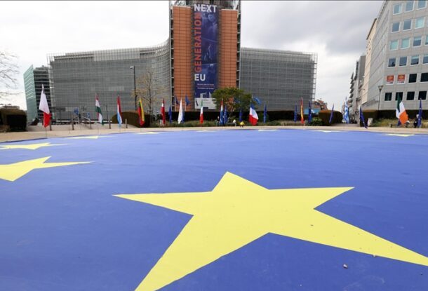 44 de state se reunesc la Praga pentru a construi o „nouă ordine” fără Rusia. CPE reunește cele 27 de state membre ale Uniunii Europene și alte 17 țări