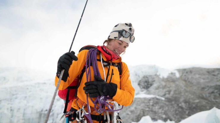 Schioarea americană Hilaree Nelson, care a căzut de pe al optulea cel mai înalt munte, este îngropată tradițional de șerpași în Nepal
